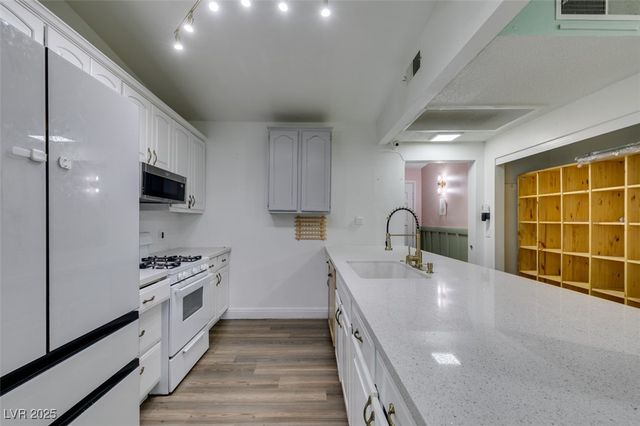 700 North 14th Street, Las Vegas, NV 89101