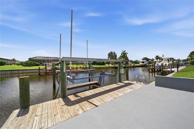 3106 SE 18TH PLACE, Cape Coral, FL 33904