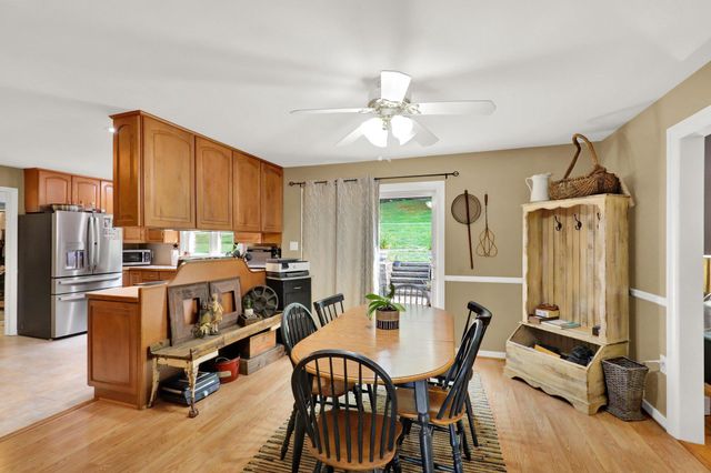 18 HILLSIDE RD, Birdsboro, PA 19508