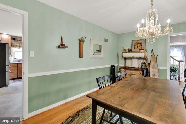 18 HILLSIDE RD, Birdsboro, PA 19508