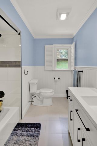 18 HILLSIDE RD, Birdsboro, PA 19508
