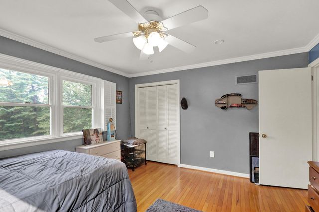 18 HILLSIDE RD, Birdsboro, PA 19508