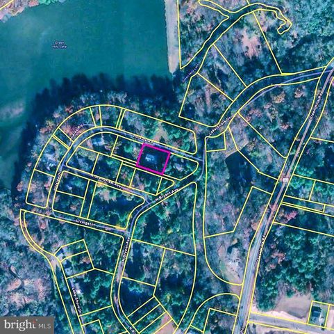 18 HILLSIDE RD, Birdsboro, PA 19508