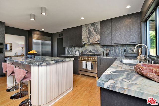 130 Dapplegray Road, Bell Canyon, CA 91307