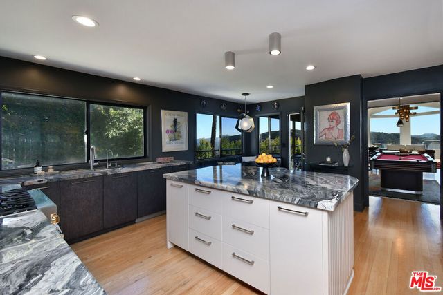 130 Dapplegray Road, Bell Canyon, CA 91307