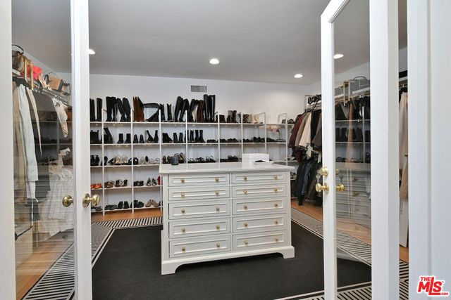 130 Dapplegray Road, Bell Canyon, CA 91307