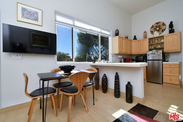 130 Dapplegray Road, Bell Canyon, CA 91307