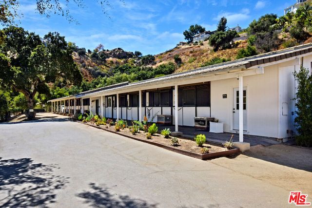 130 Dapplegray Road, Bell Canyon, CA 91307