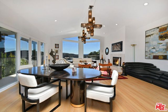 130 Dapplegray Road, Bell Canyon, CA 91307