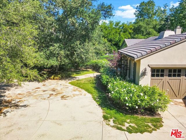 29734 Mulholland Highway, Agoura Hills, CA 91301