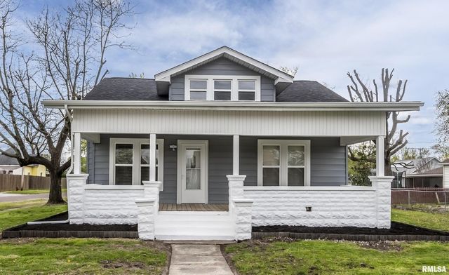 810 E MAIN Street, Westfrank, IL 62896