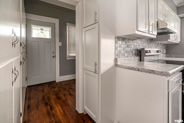 810 E MAIN Street, Westfrank, IL 62896