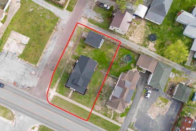 810 E MAIN Street, Westfrank, IL 62896