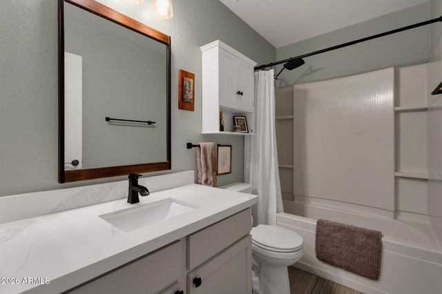 1858 W EXPRESSMAN Street, Apache Junction, AZ 85120