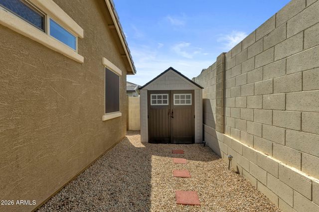 1858 W EXPRESSMAN Street, Apache Junction, AZ 85120