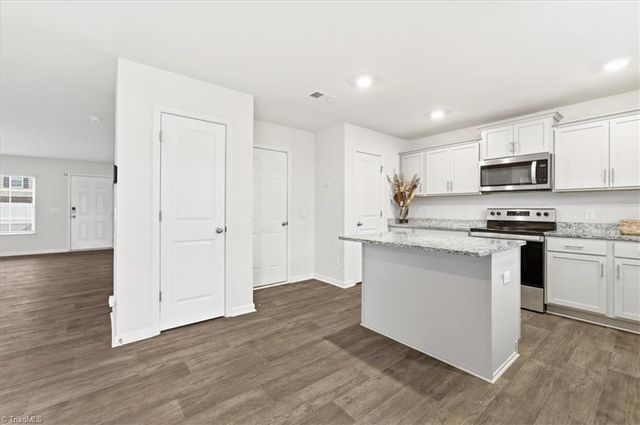 4556 Heatherly Road, Winston-salem, NC 27105