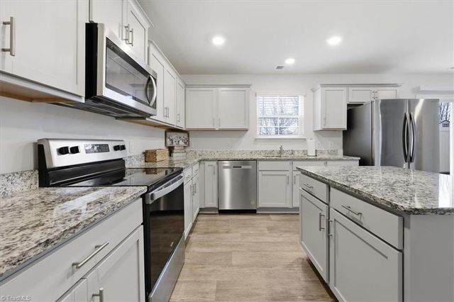 4556 Heatherly Road, Winston-salem, NC 27105