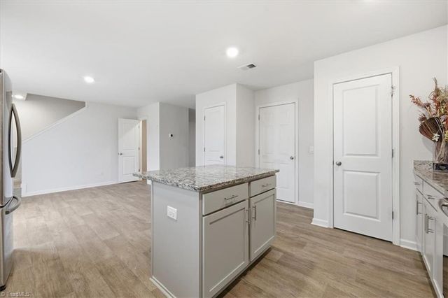 4556 Heatherly Road, Winston-salem, NC 27105