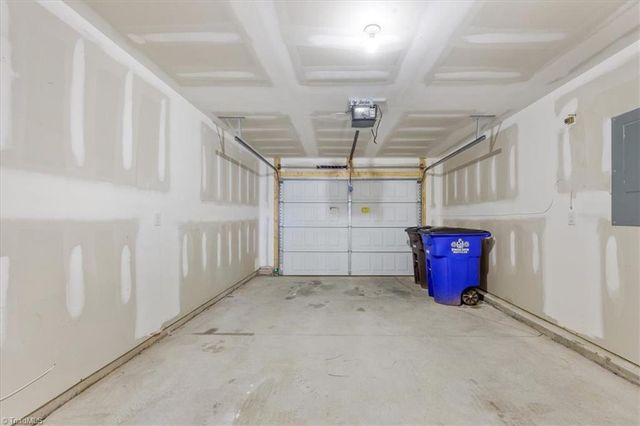 4556 Heatherly Road, Winston-salem, NC 27105