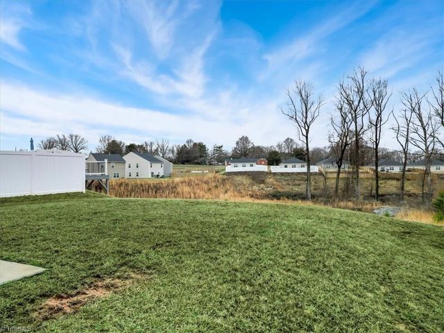 4556 Heatherly Road, Winston-salem, NC 27105