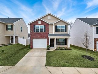 4556 Heatherly Road, Winston-salem, NC 27105