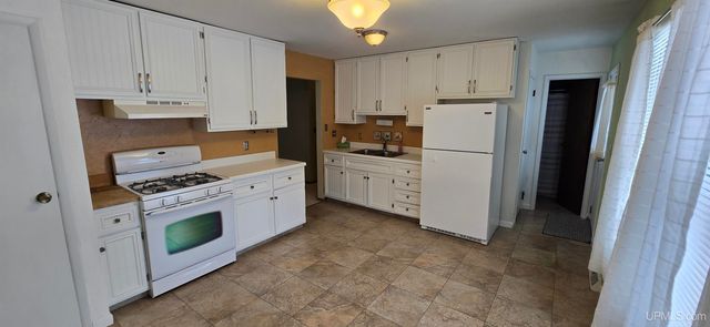 705 Mullen Street, Quinnesec, MI 49876