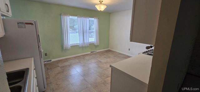 705 Mullen Street, Quinnesec, MI 49876