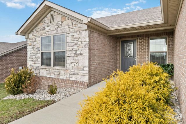 313 Wyldwood Way, Berea, KY 40403