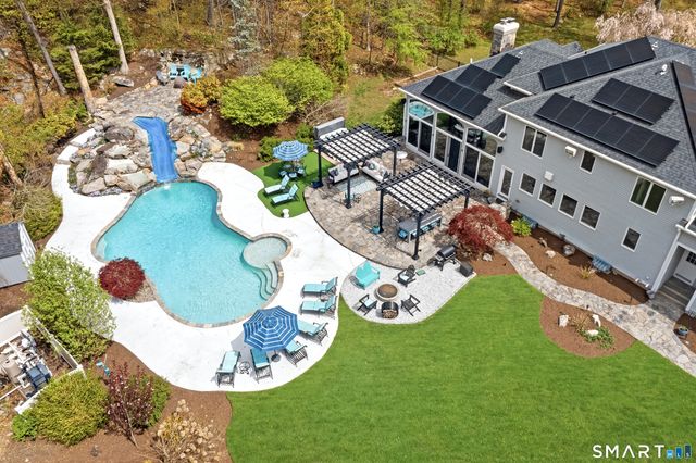 63 Coventry Lane, Trumbull, CT 06611