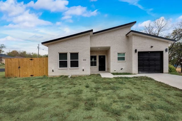 1826 Marfa Avenue, Dallas, TX 75216