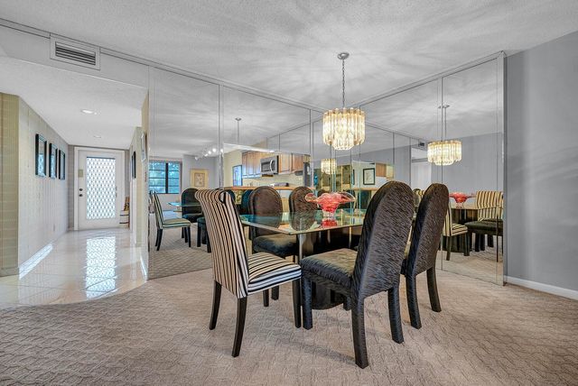 15074 WITNEY Road 205, Delray Beach, FL 33484