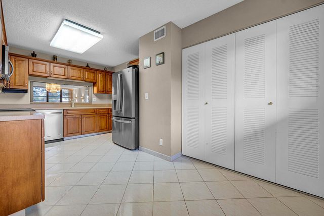 15074 WITNEY Road 205, Delray Beach, FL 33484