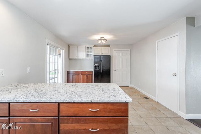 339 Wilkshire Drive, Waterville, OH 43566