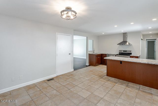 339 Wilkshire Drive, Waterville, OH 43566