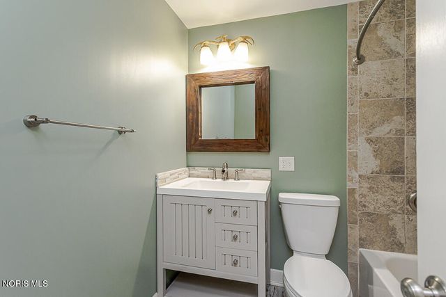 339 Wilkshire Drive, Waterville, OH 43566