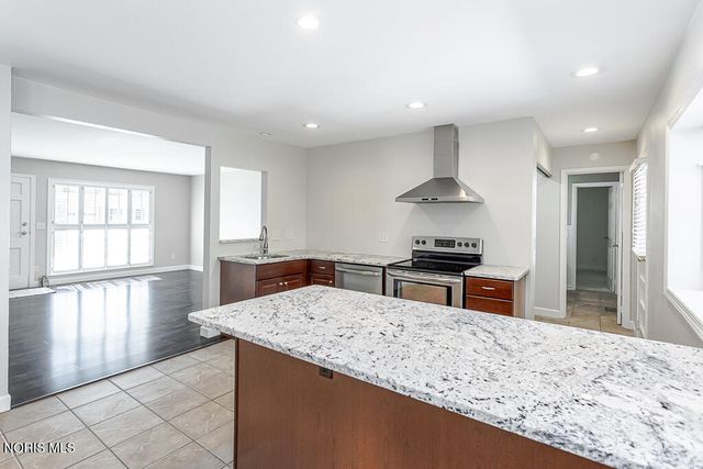 339 Wilkshire Drive, Waterville, OH 43566