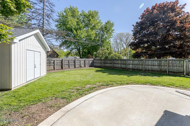 339 Wilkshire Drive, Waterville, OH 43566