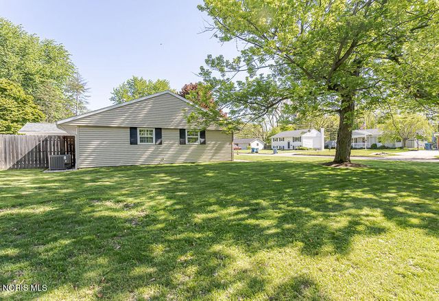 339 Wilkshire Drive, Waterville, OH 43566