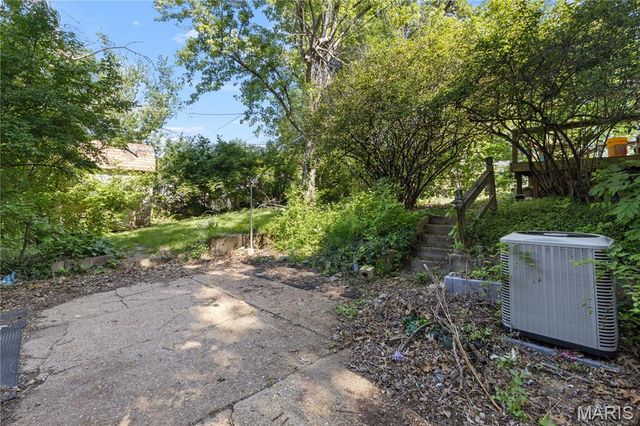 437 Warfield Avenue, St Louis, MO 63135
