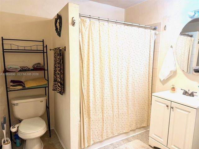 295 SW 9th St, Dania Beach, FL 33004