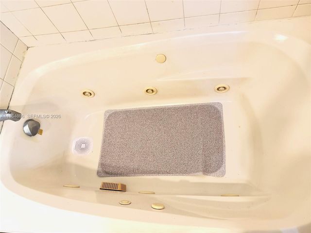 295 SW 9th St, Dania Beach, FL 33004