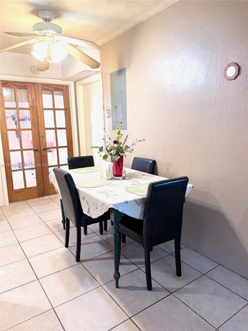 295 SW 9th St, Dania Beach, FL 33004