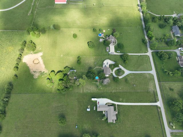 5865 Van Meter Road, Winchester, KY 40391