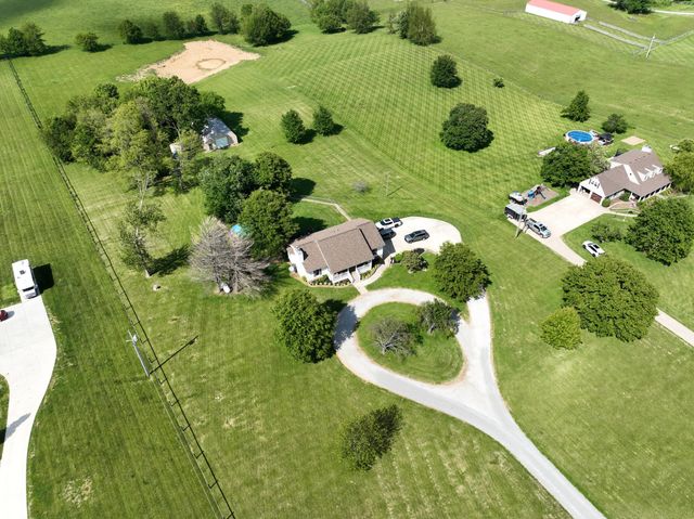 5865 Van Meter Road, Winchester, KY 40391