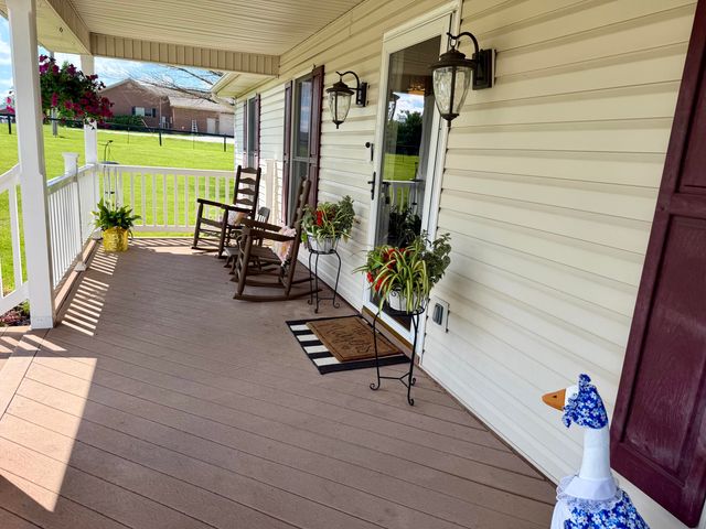 5865 Van Meter Road, Winchester, KY 40391