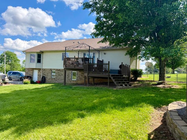 5865 Van Meter Road, Winchester, KY 40391