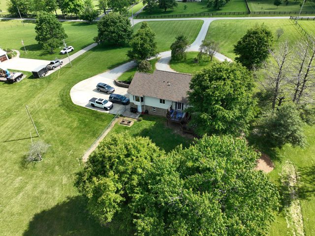 5865 Van Meter Road, Winchester, KY 40391