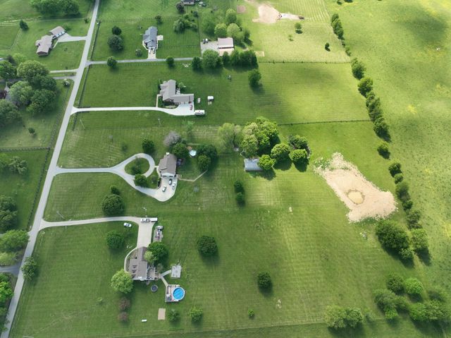 5865 Van Meter Road, Winchester, KY 40391