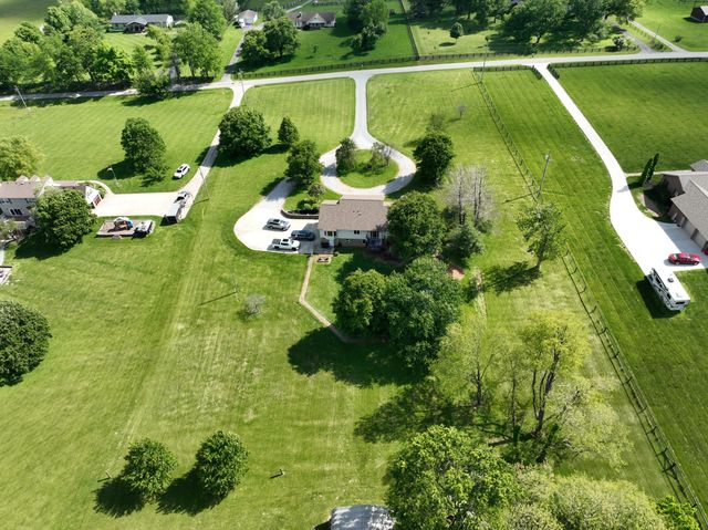5865 Van Meter Road, Winchester, KY 40391