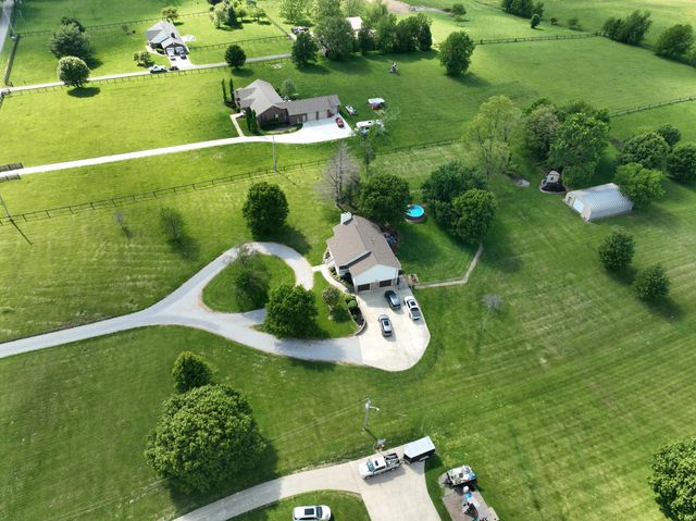 5865 Van Meter Road, Winchester, KY 40391